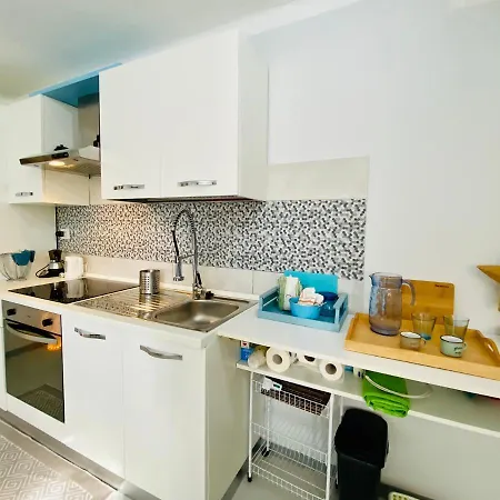 Apartment Hostdomus - Casa Celeste Finale Ligure
