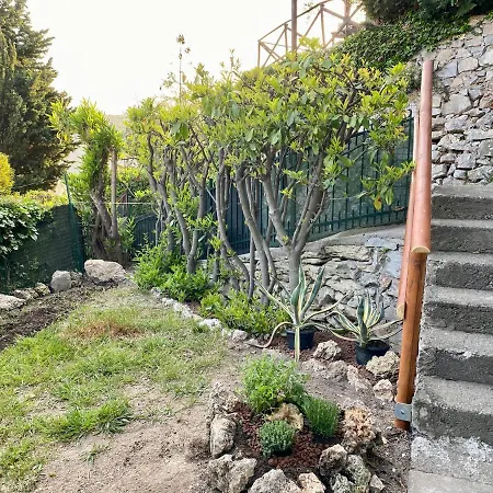 Apartment Hostdomus - Casa Celeste Finale Ligure